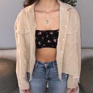 A cute beige jacket, good condition